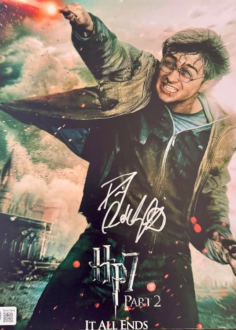 Daniel Radcliffe Signed 8x10 (Harry Potter) - Beckett COA #01
